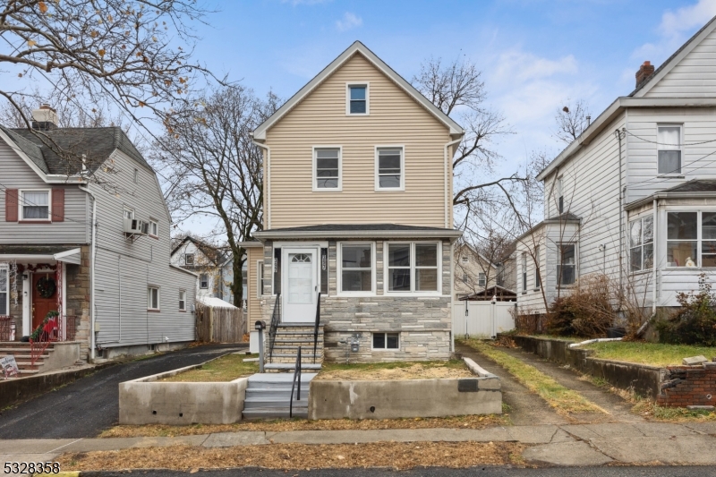 Newly listed. 3 bedroom 1.25 bath Colonial style home with driveway parking. Updated kitchen with ss appliances. Freshly painted and new carpeting throughout. Large fenced in rear yard. Don't miss this great opportunity.