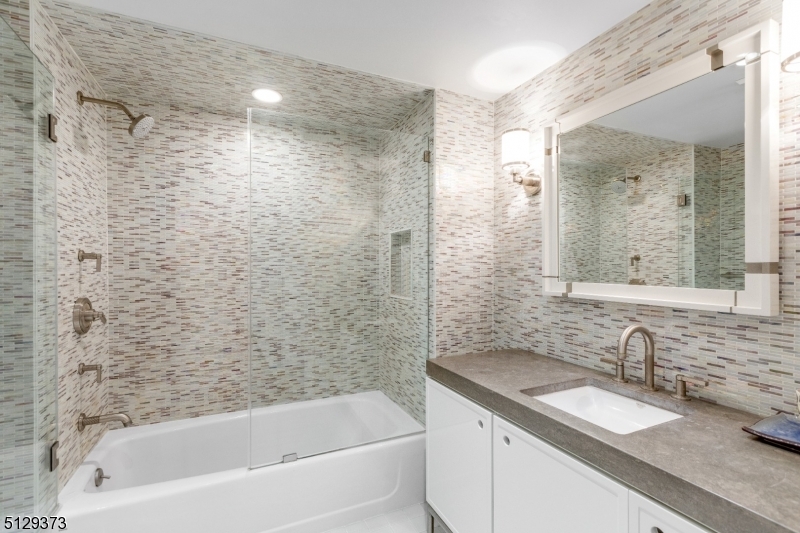 Old Short Hills - Residential