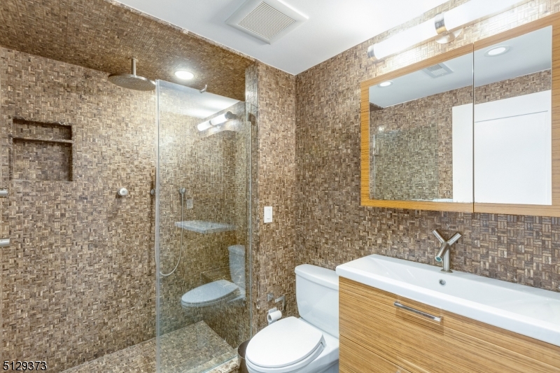 Old Short Hills - Residential