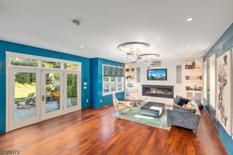 Old Short Hills - Residential