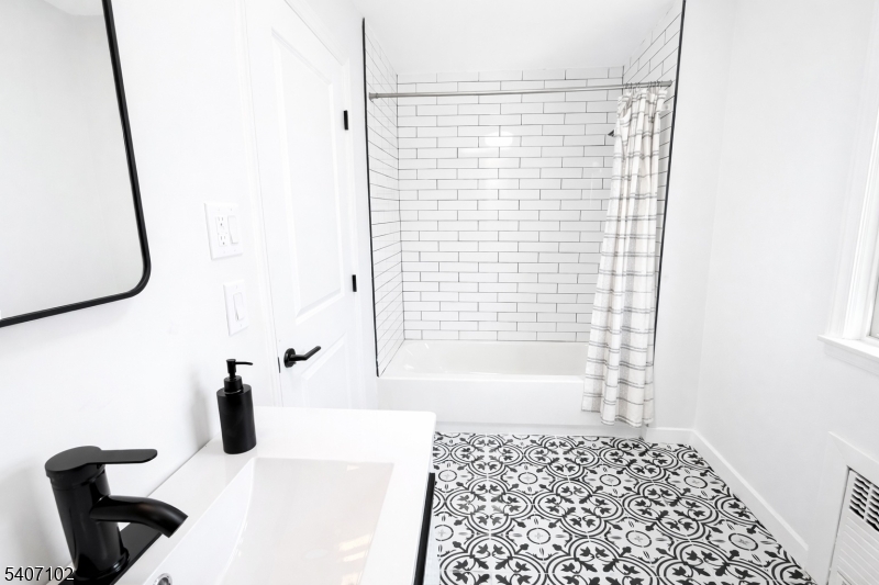 ELMORA HILLS - Residential