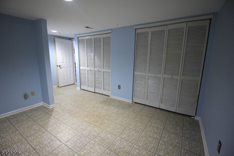 Montgomery Woods - Residential