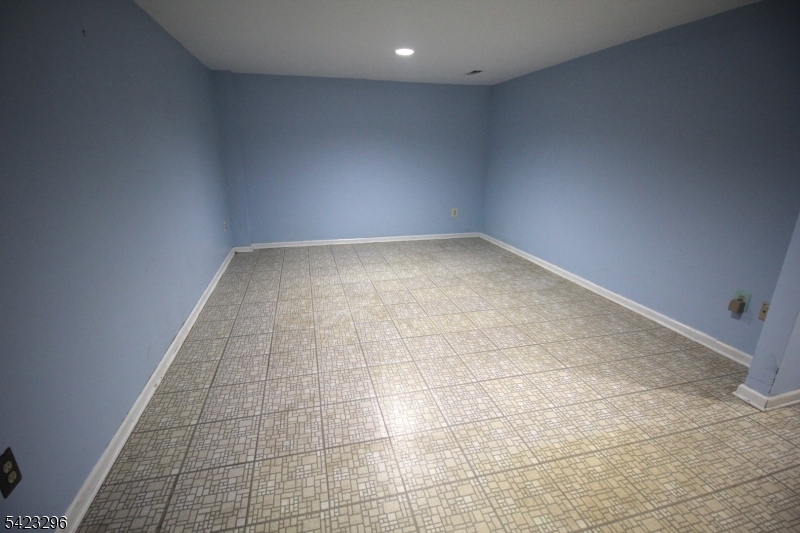 Montgomery Woods - Residential