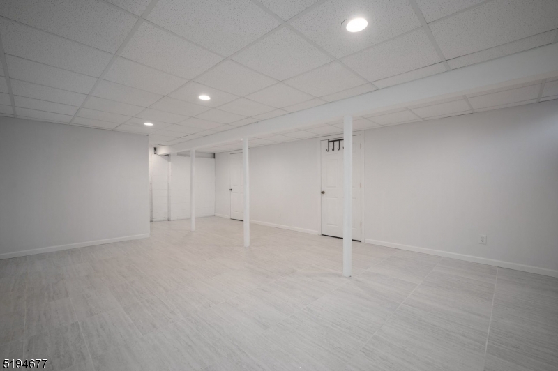 POWDERMILL - Residential Lease