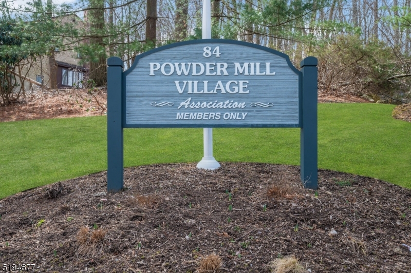 POWDERMILL - Residential Lease