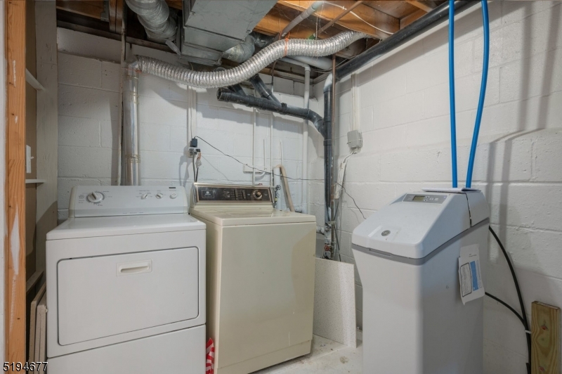 POWDERMILL - Residential Lease