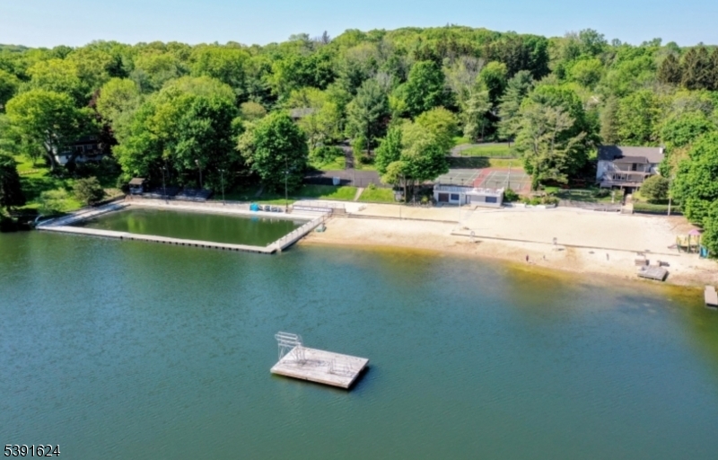 Fayson Lakes - Residential