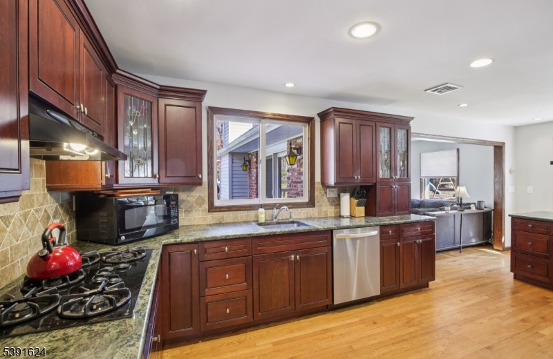 Fayson Lakes - Residential