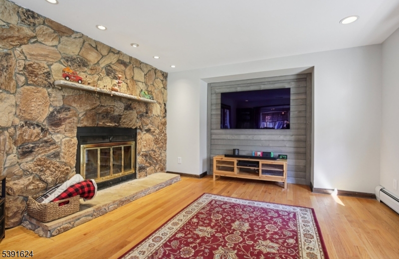 Fayson Lakes - Residential