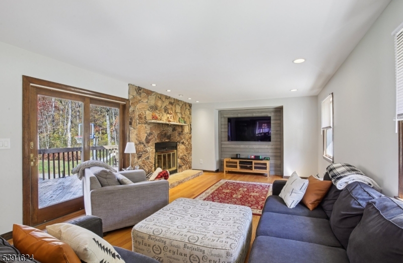 Fayson Lakes - Residential