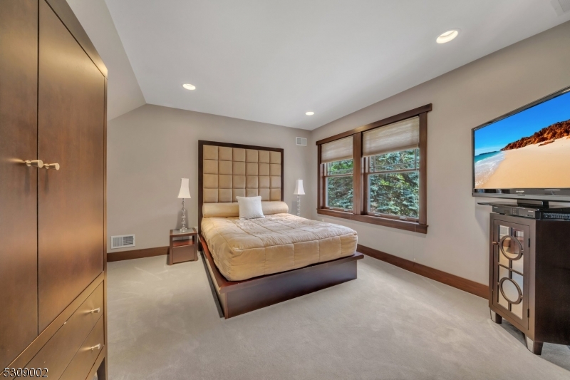 Valhalla Ridge - Residential