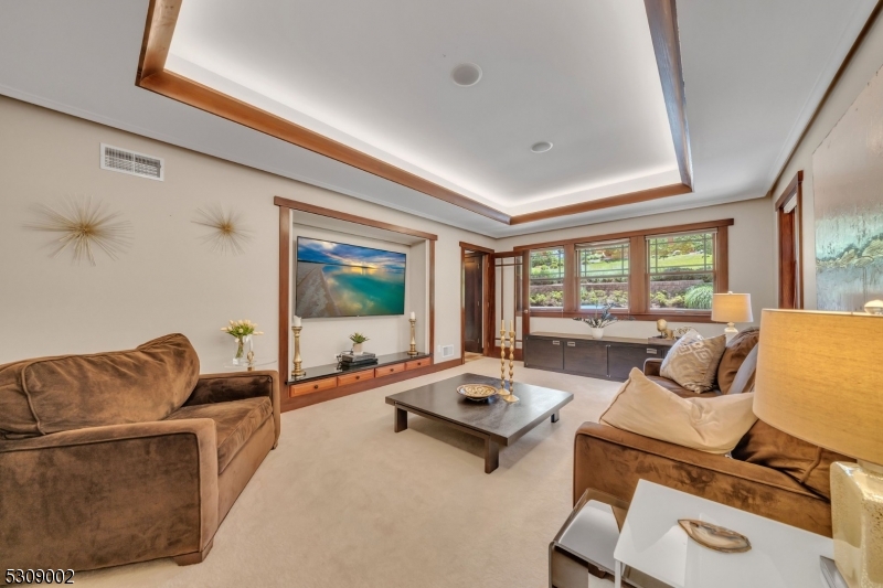 Valhalla Ridge - Residential