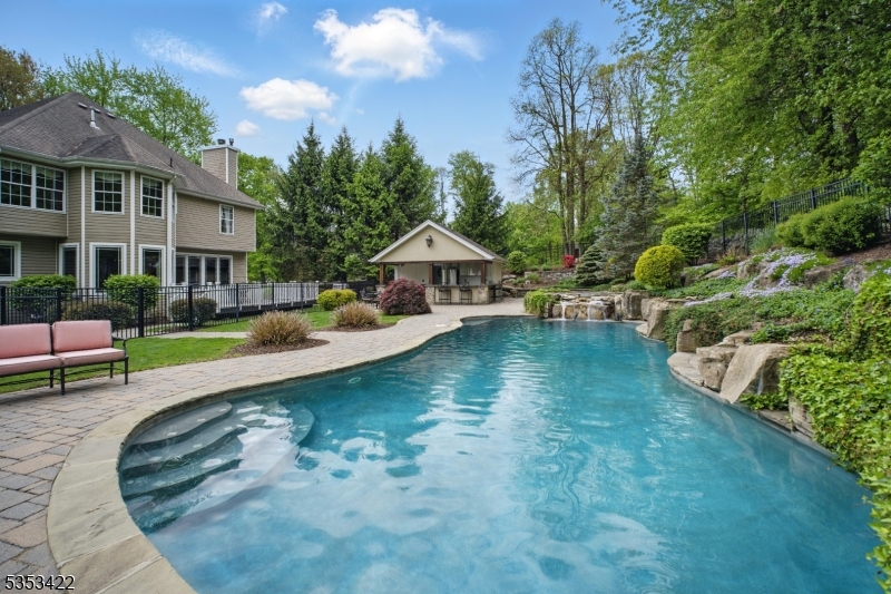 12 Butternut Way