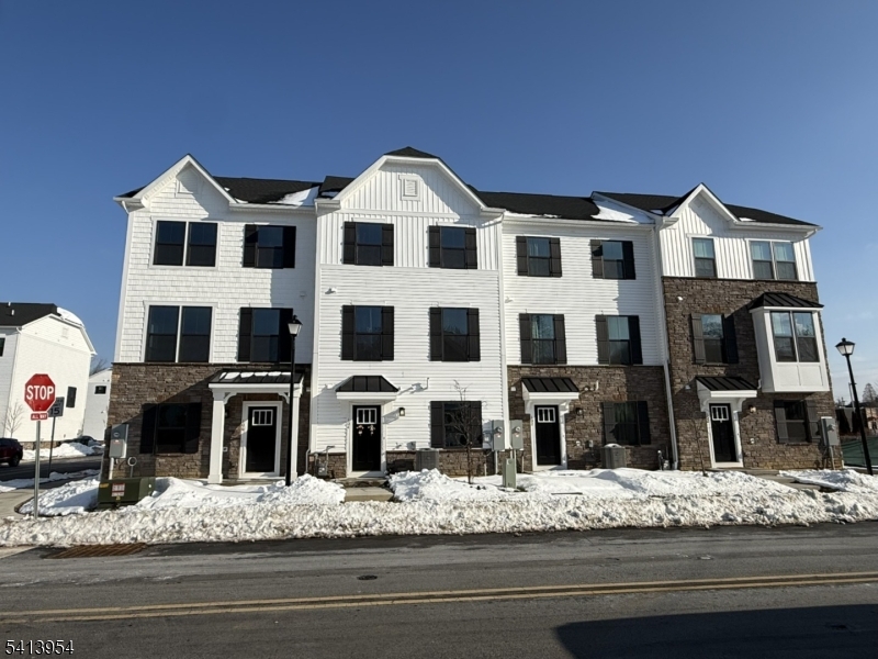 Hackettstown Crossing - Residential