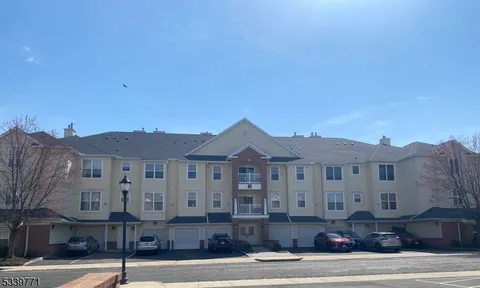 MLS: 3947729