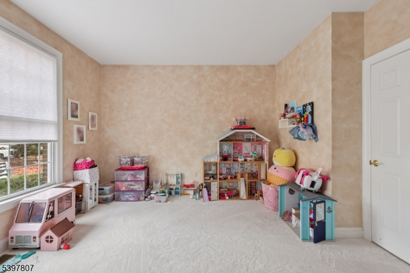 Almadera Estates - Residential