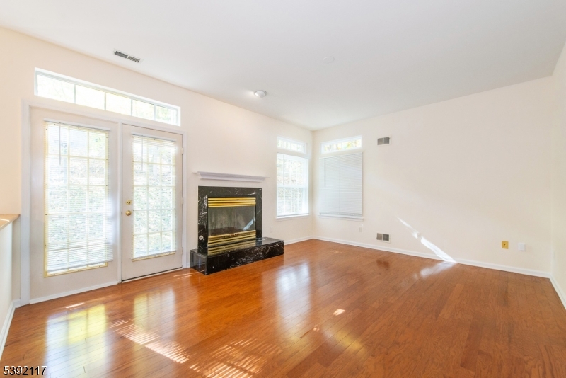 HILLS, CARLISLE - Residential Lease