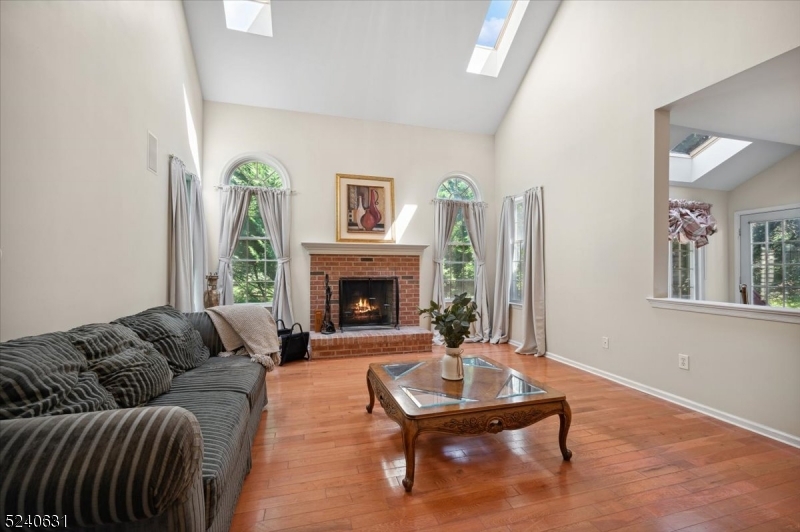 Montgomery Oaks - Residential