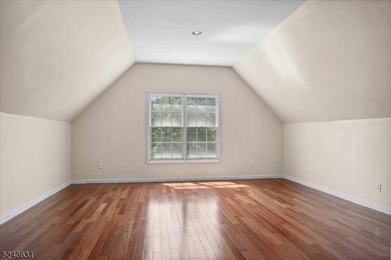 Montgomery Oaks - Residential