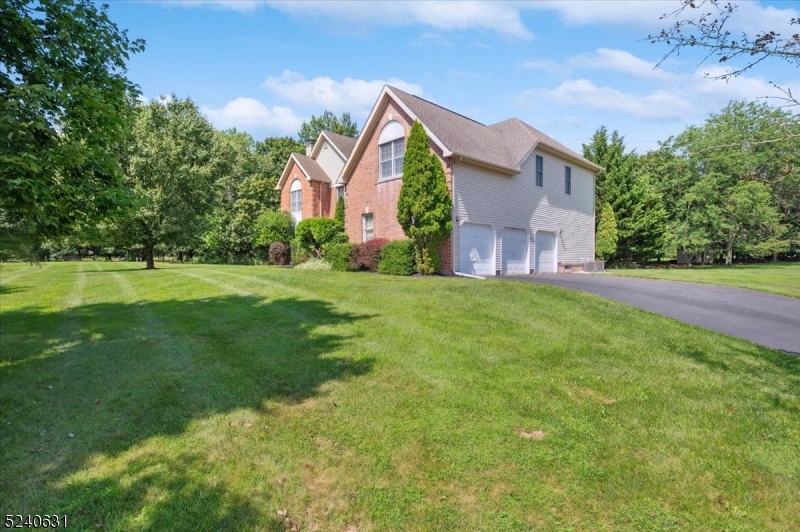 Montgomery Oaks - Residential