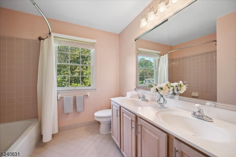 Montgomery Oaks - Residential