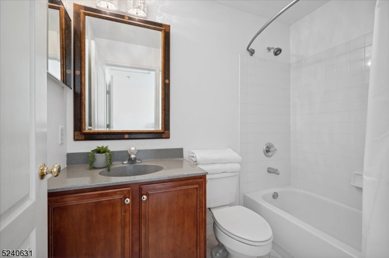 Montgomery Oaks - Residential