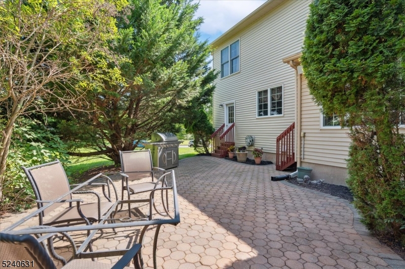 Montgomery Oaks - Residential