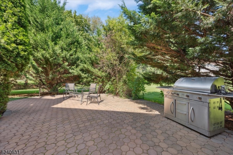 Montgomery Oaks - Residential