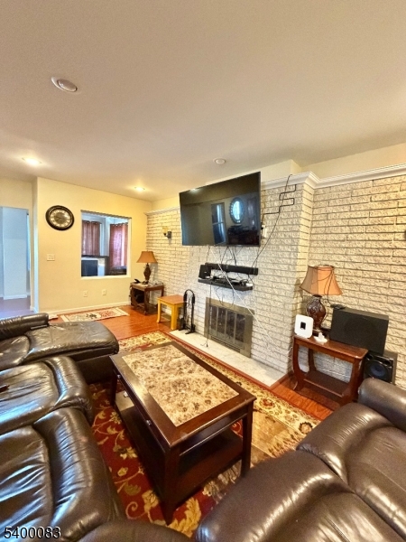 Elmora - Residential