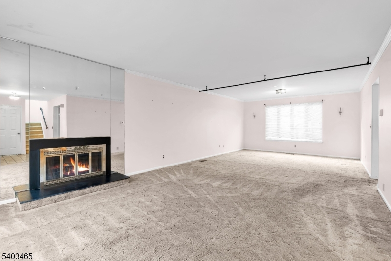 Mountain Ridge - Residential