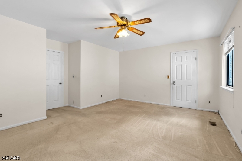 Mountain Ridge - Residential