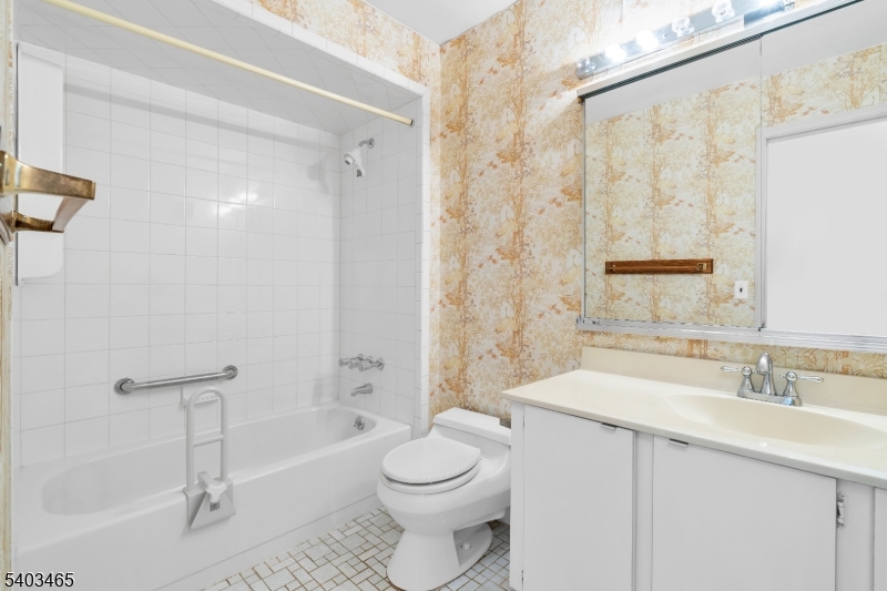 Mountain Ridge - Residential