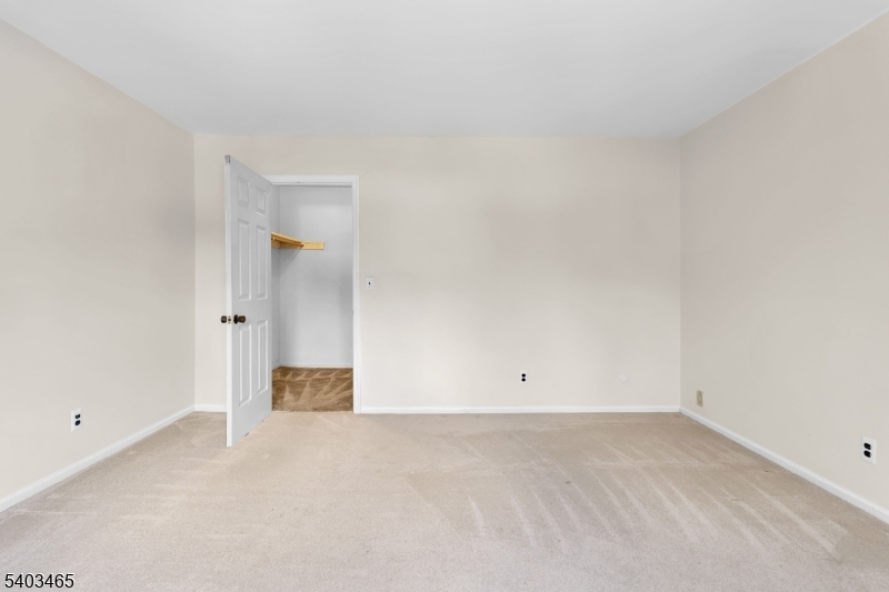 Mountain Ridge - Residential