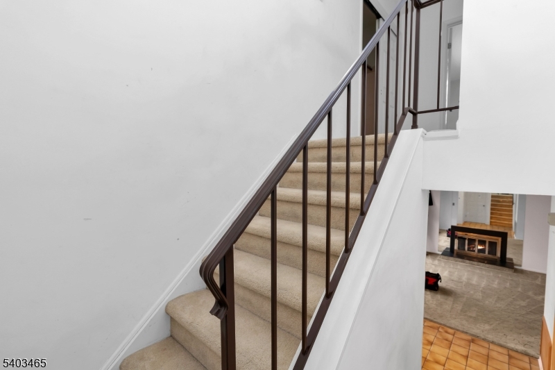 Mountain Ridge - Residential