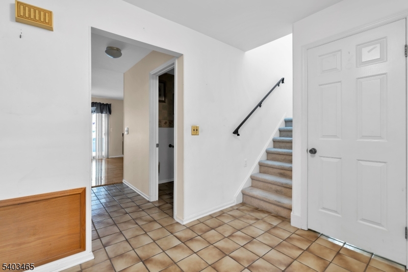 Mountain Ridge - Residential