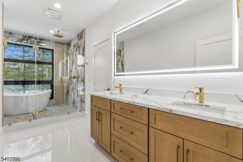 Collins - Residential