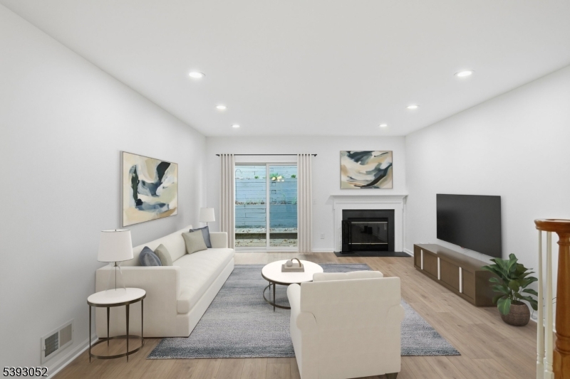 Mountain Ridge Townhomes - Residential