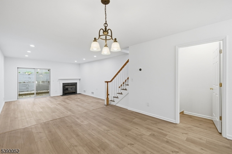 Mountain Ridge Townhomes - Residential