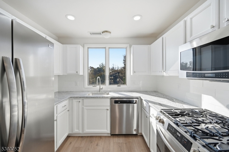 Mountain Ridge Townhomes - Residential