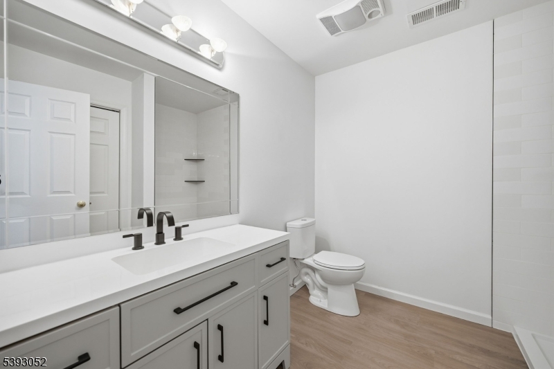 Mountain Ridge Townhomes - Residential