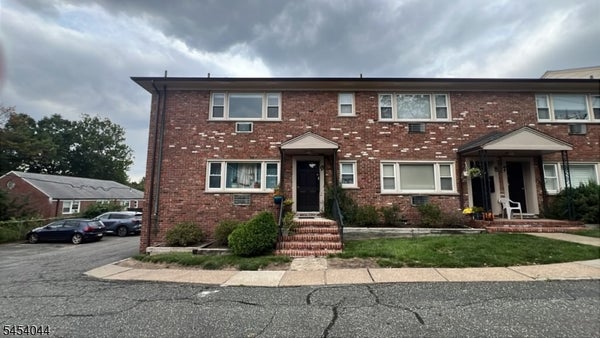 365 BLOOMFIELD AVE, VERONA, NJ 07044 - Image a35d4bce5e2f2efe6f422b633b4901cc/4083926327