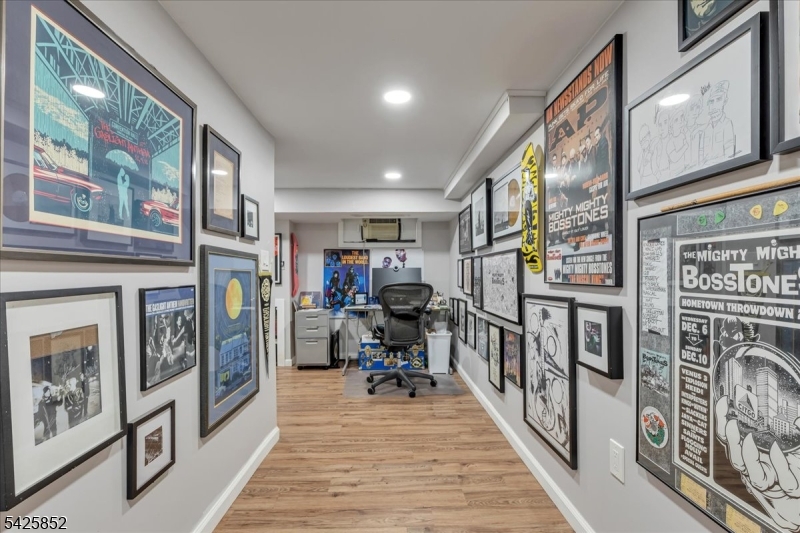 NETHERWOOD HEIGHTS - Residential