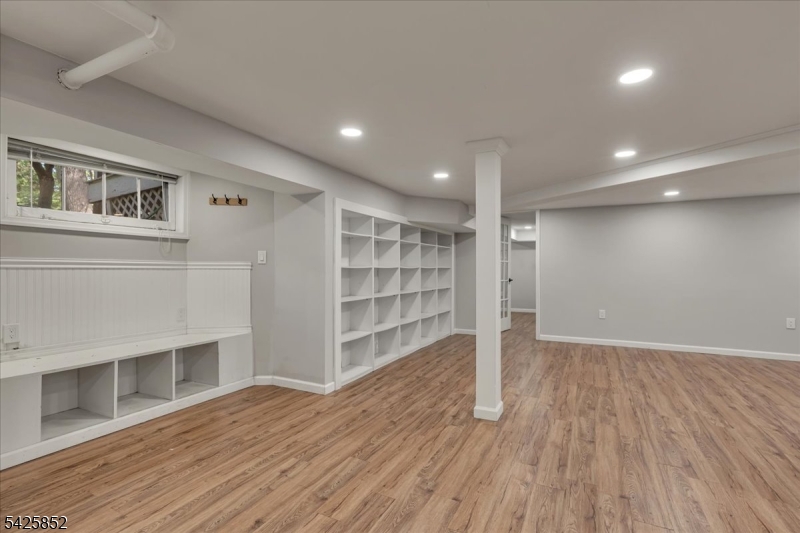 NETHERWOOD HEIGHTS - Residential