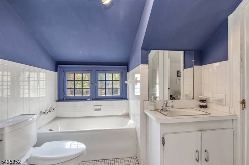 NETHERWOOD HEIGHTS - Residential