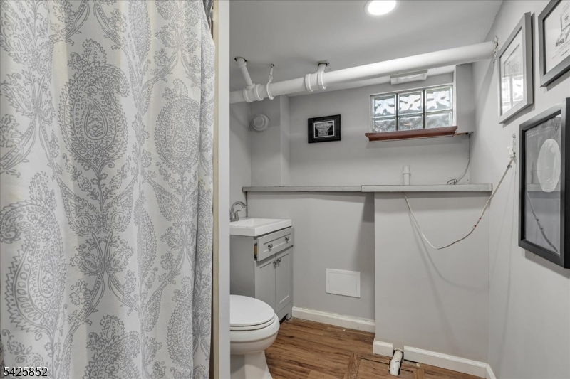 NETHERWOOD HEIGHTS - Residential