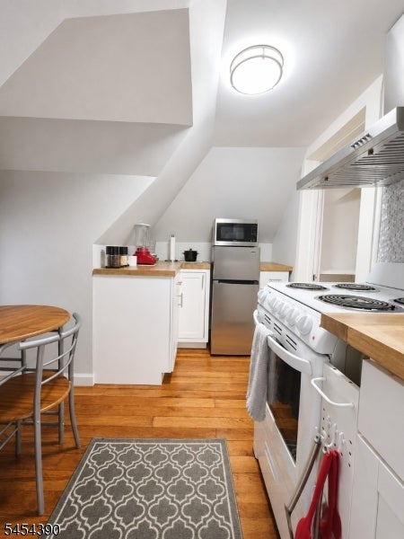 262 Claremont Ave - Photo 4