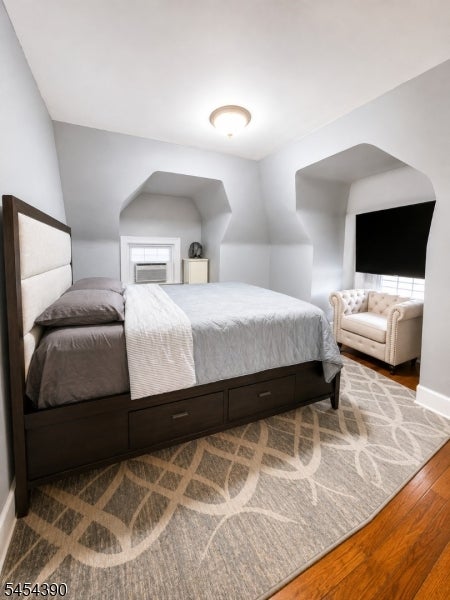 262 Claremont Ave - Photo 2