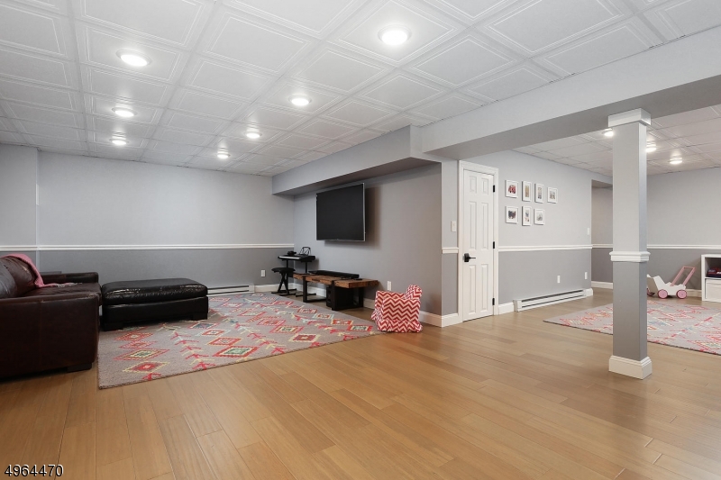 New Vernon - Residential