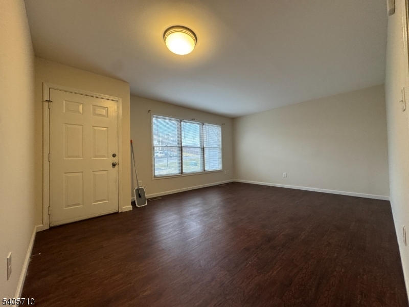 Heritage Lakes at the Quarr - Residential Lease