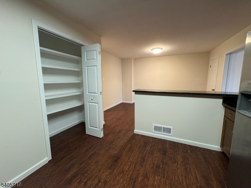 Heritage Lakes at the Quarr - Residential Lease